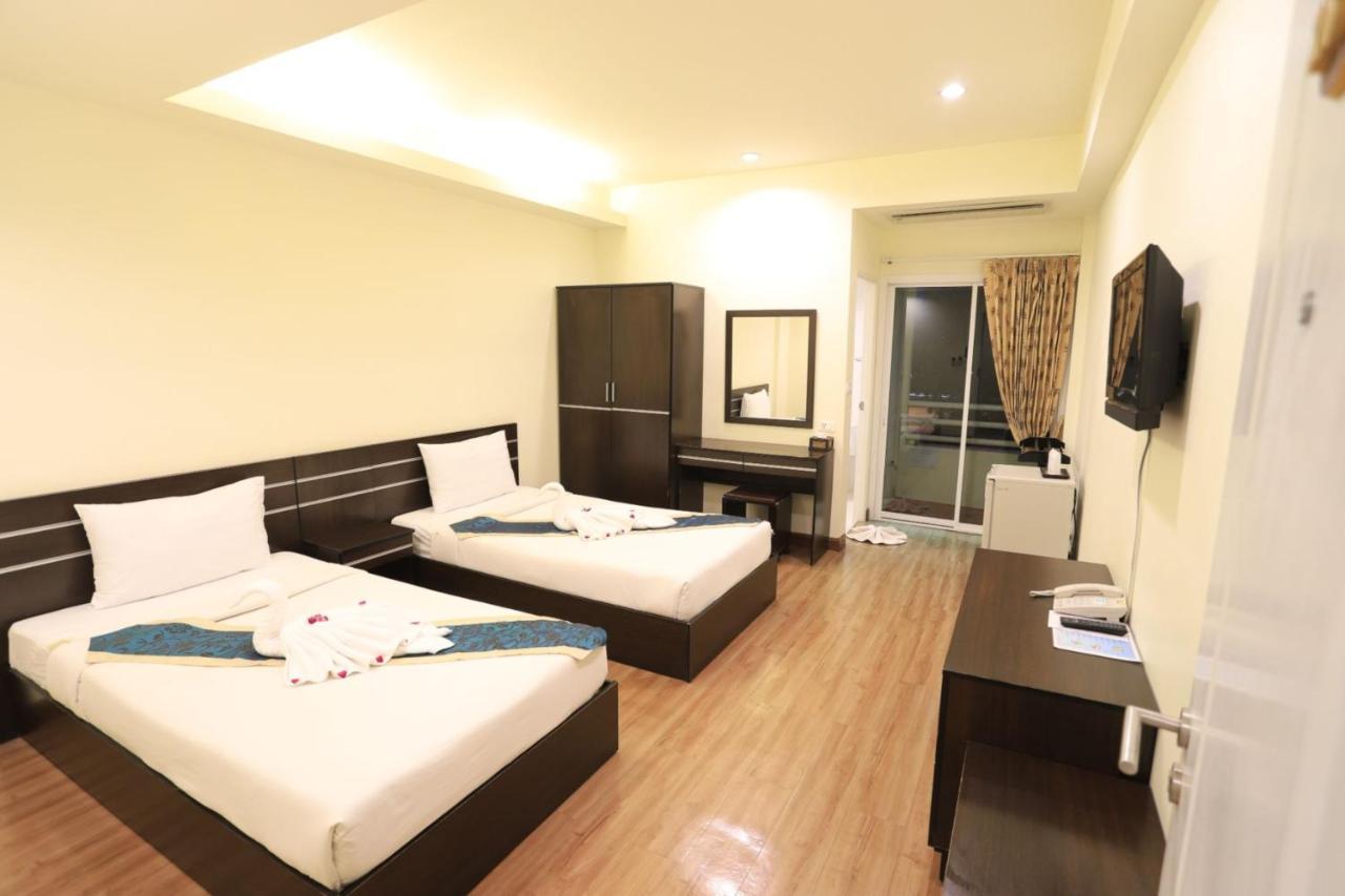 Platinum Place Bangkok Exterior photo