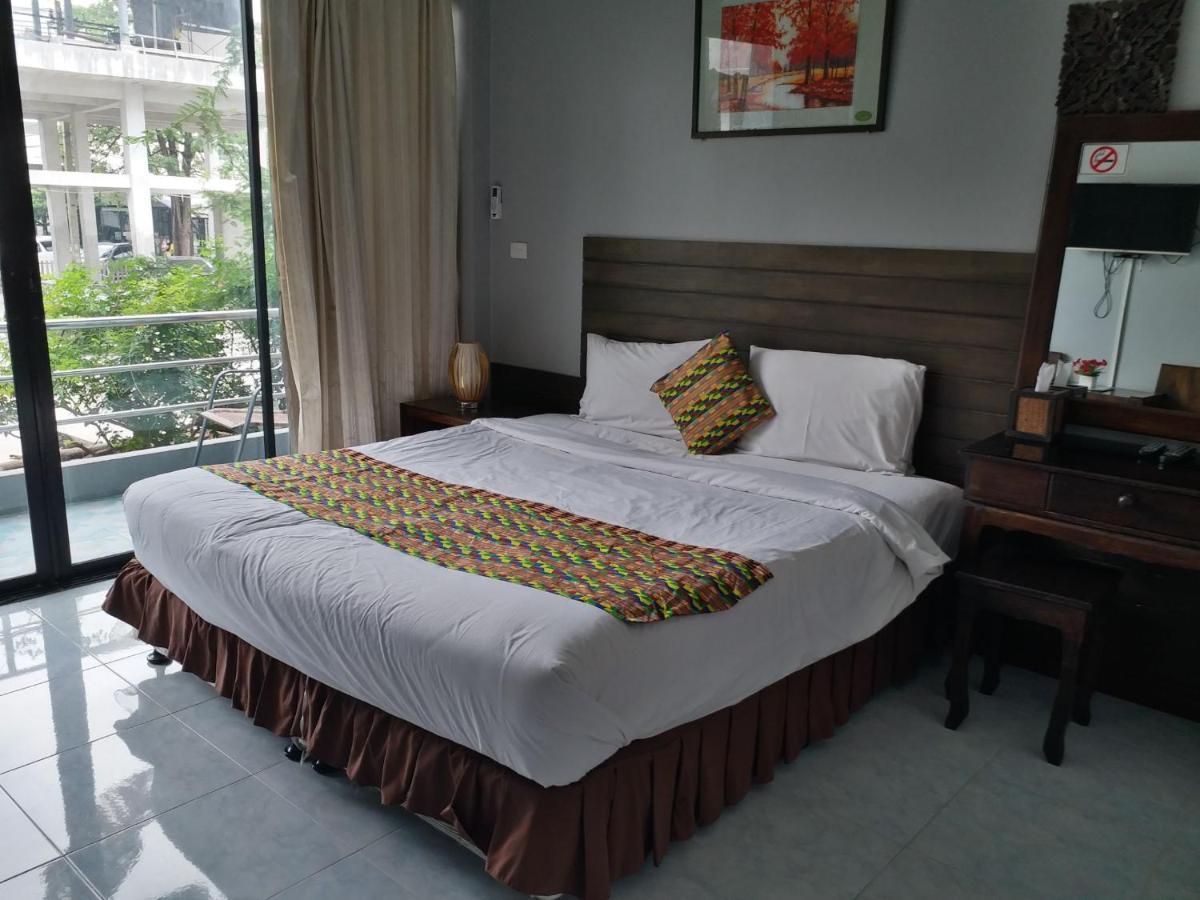 Platinum Place Bangkok Exterior photo
