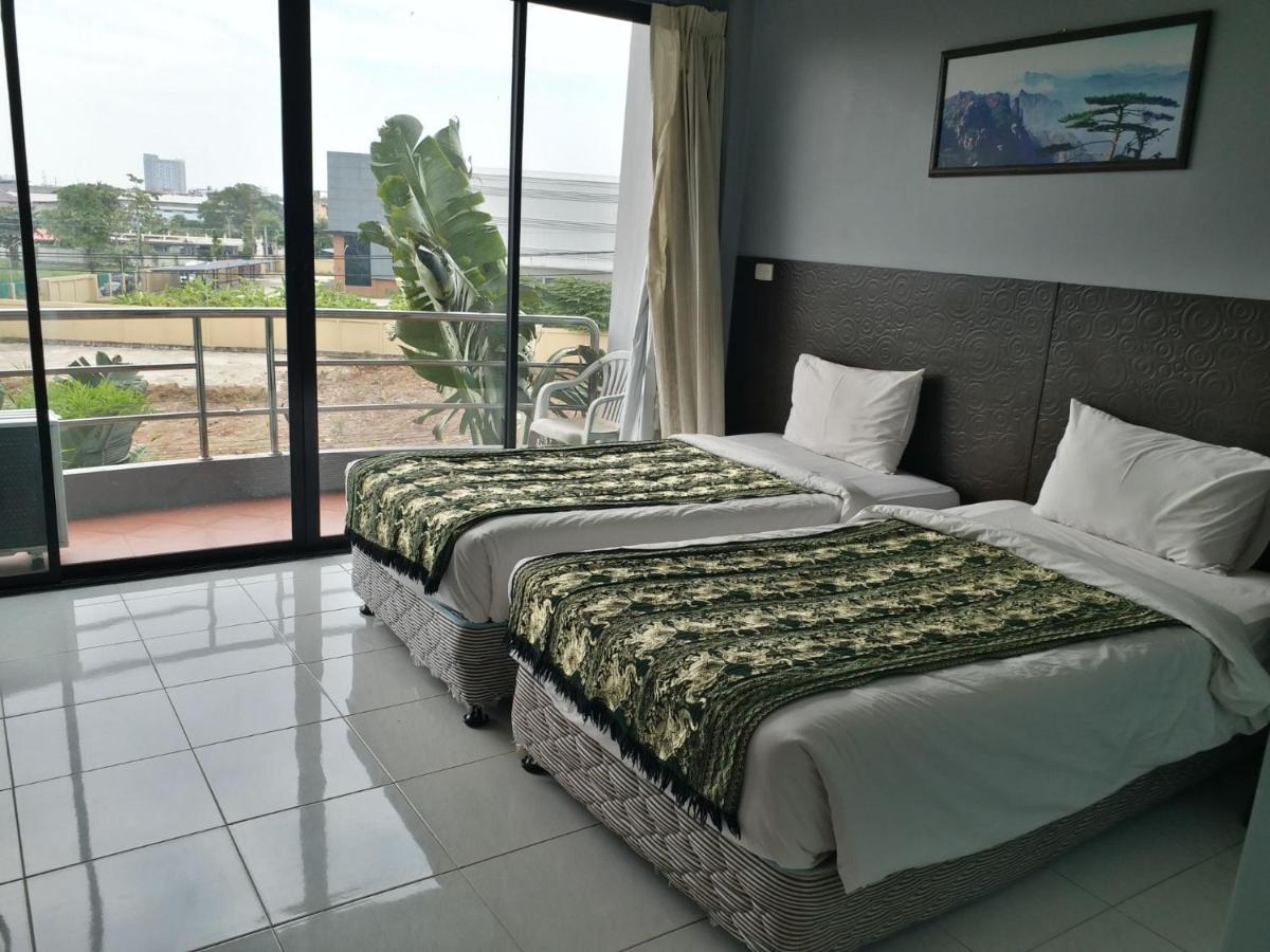 Platinum Place Bangkok Exterior photo